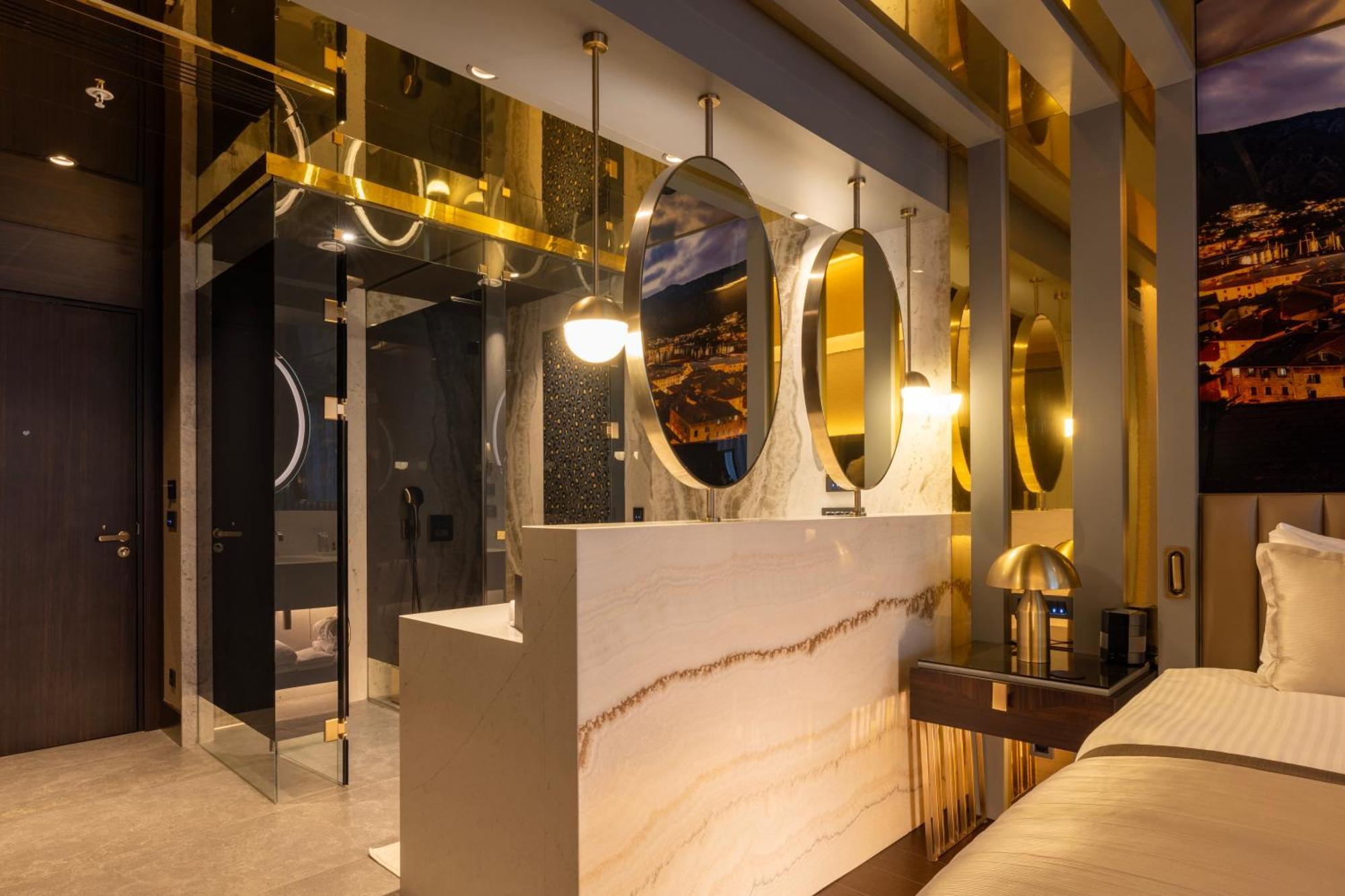 Merit Starlit Hotel & Residences Budva Exterior foto